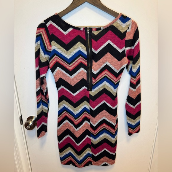Urban Rose | Chevron Long Sleeve Dress - Multicolor | Size M | Made in USA - Picture 4 of 10